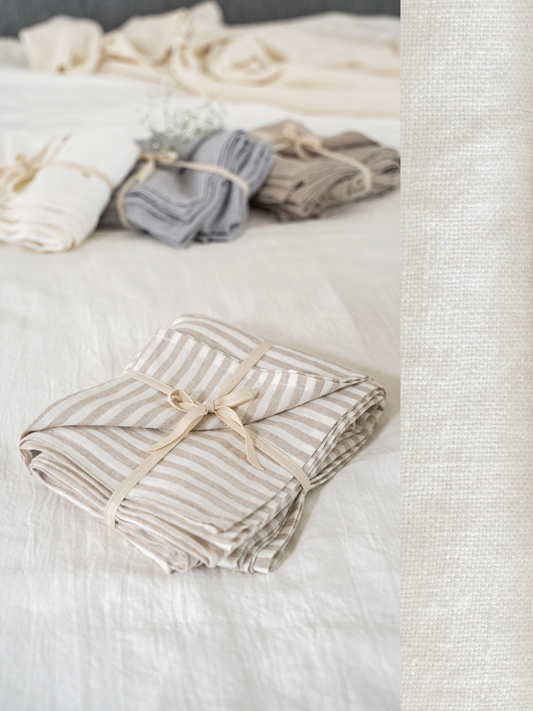 Linen flat sheet in Off White color (density 190 g/m2) *with seams in the middle Dusty Linen