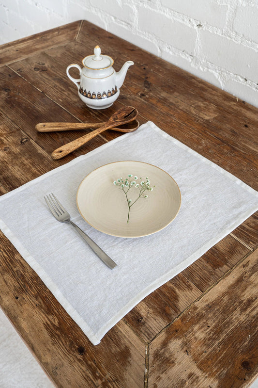 Linen placemats in Off White. Dusty Linen