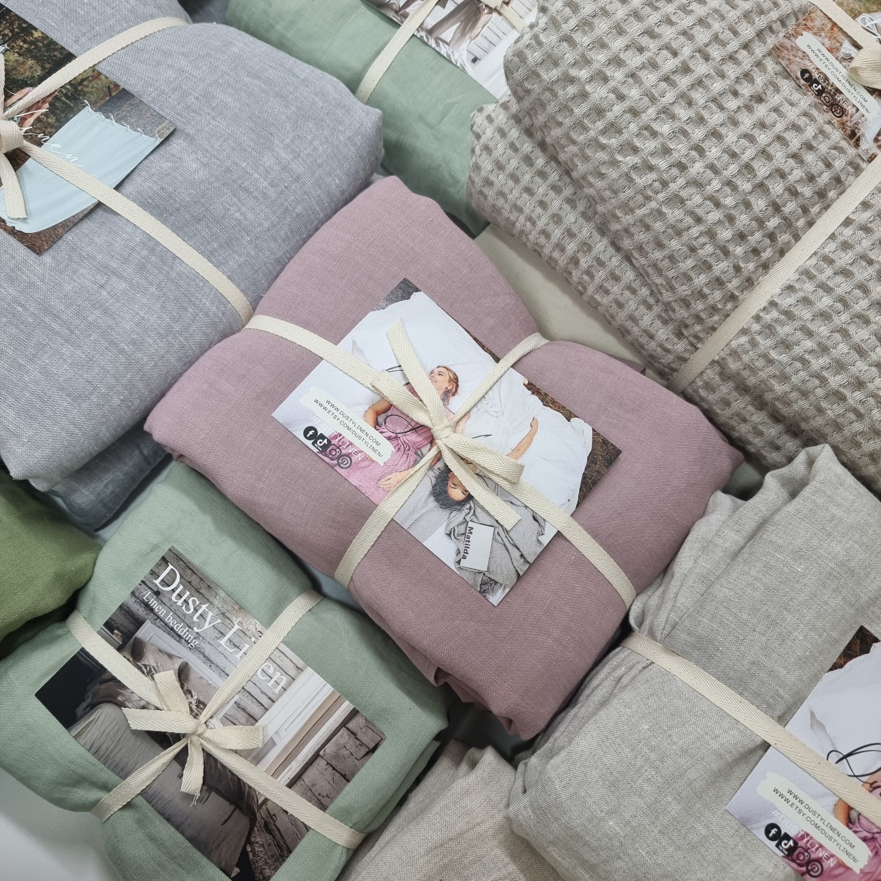 Linen blankets & covers