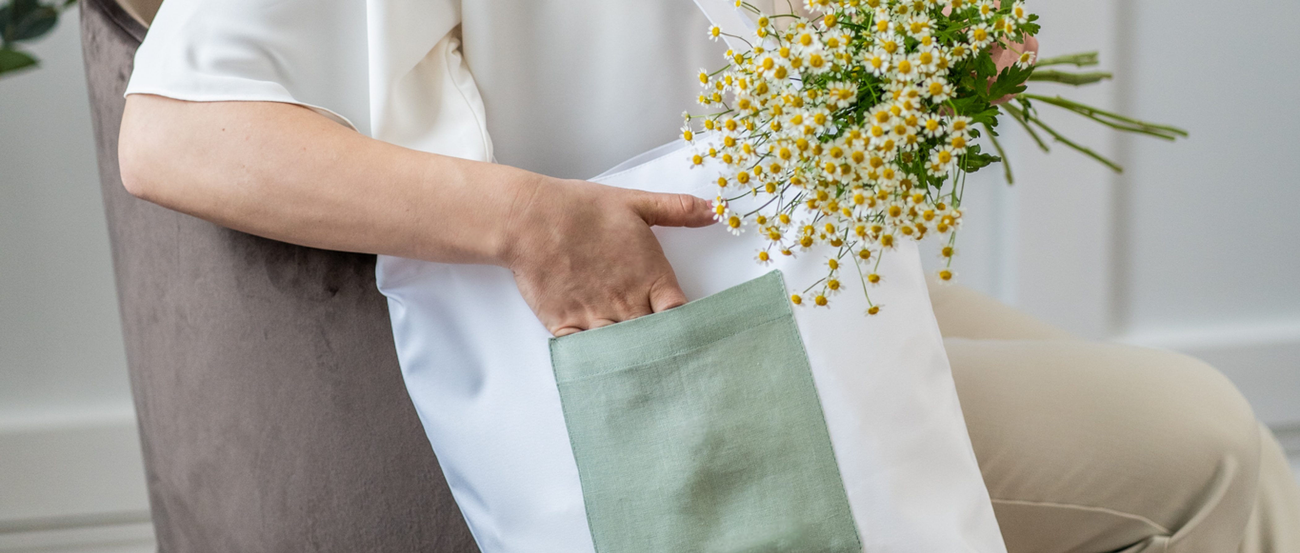 Linen tote bags