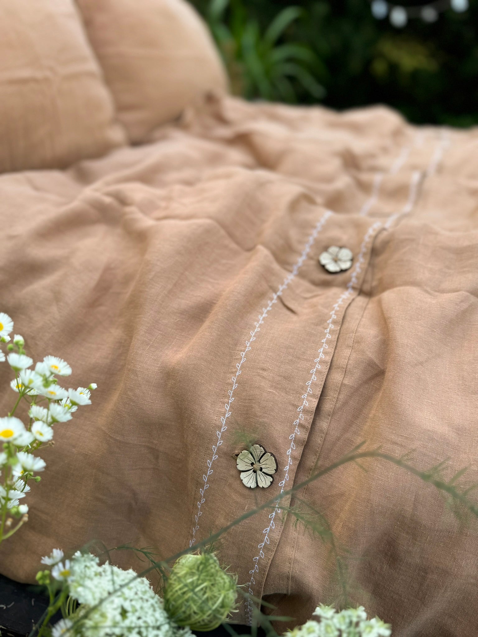 Explore the diverse types of bed linen available from Dusty Linen, from organic and stonewashed linens to chic embroidered styles.