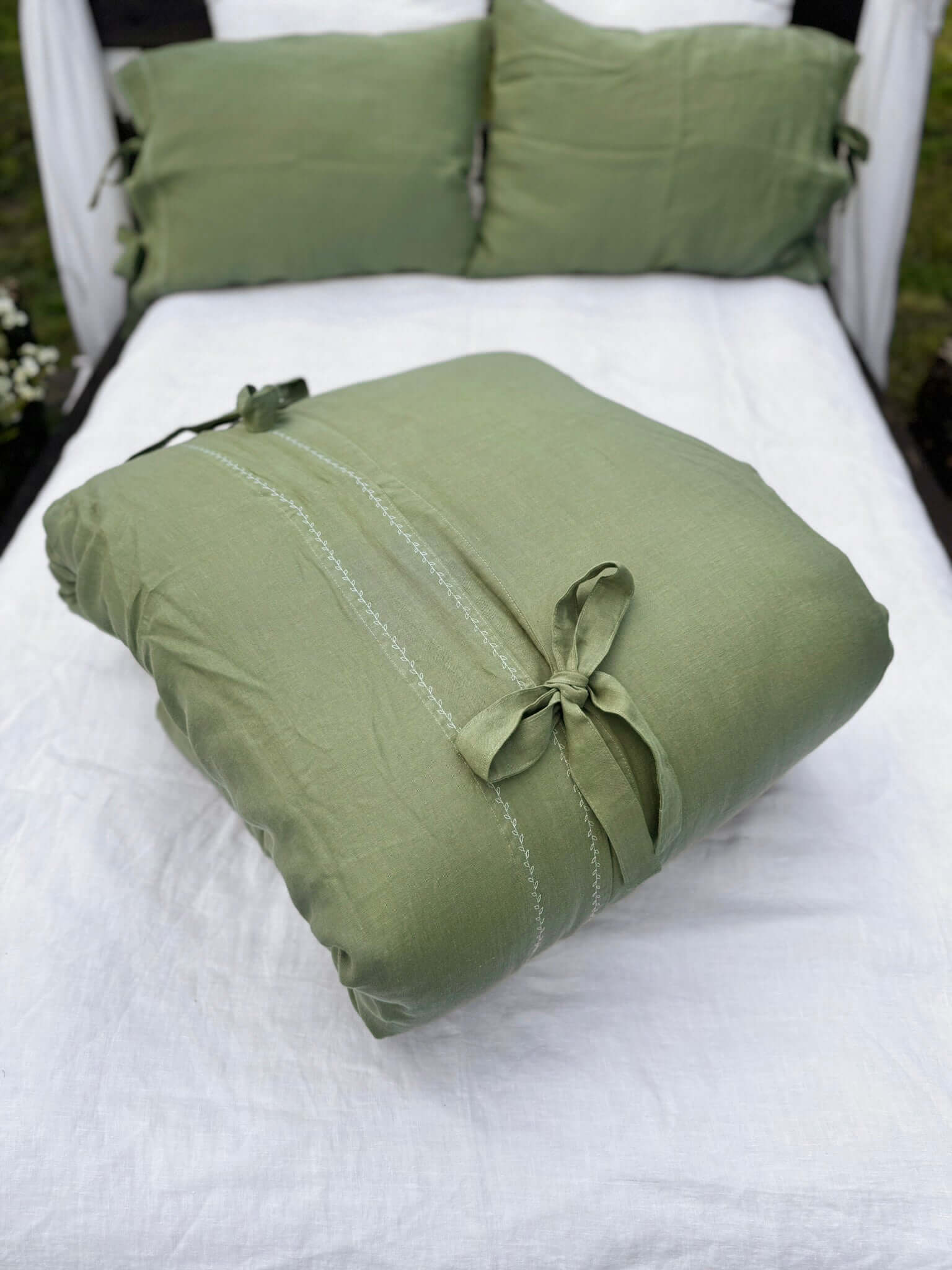 White embroidered linen bedding set with green linen pillowcase, EU, UK, US size
