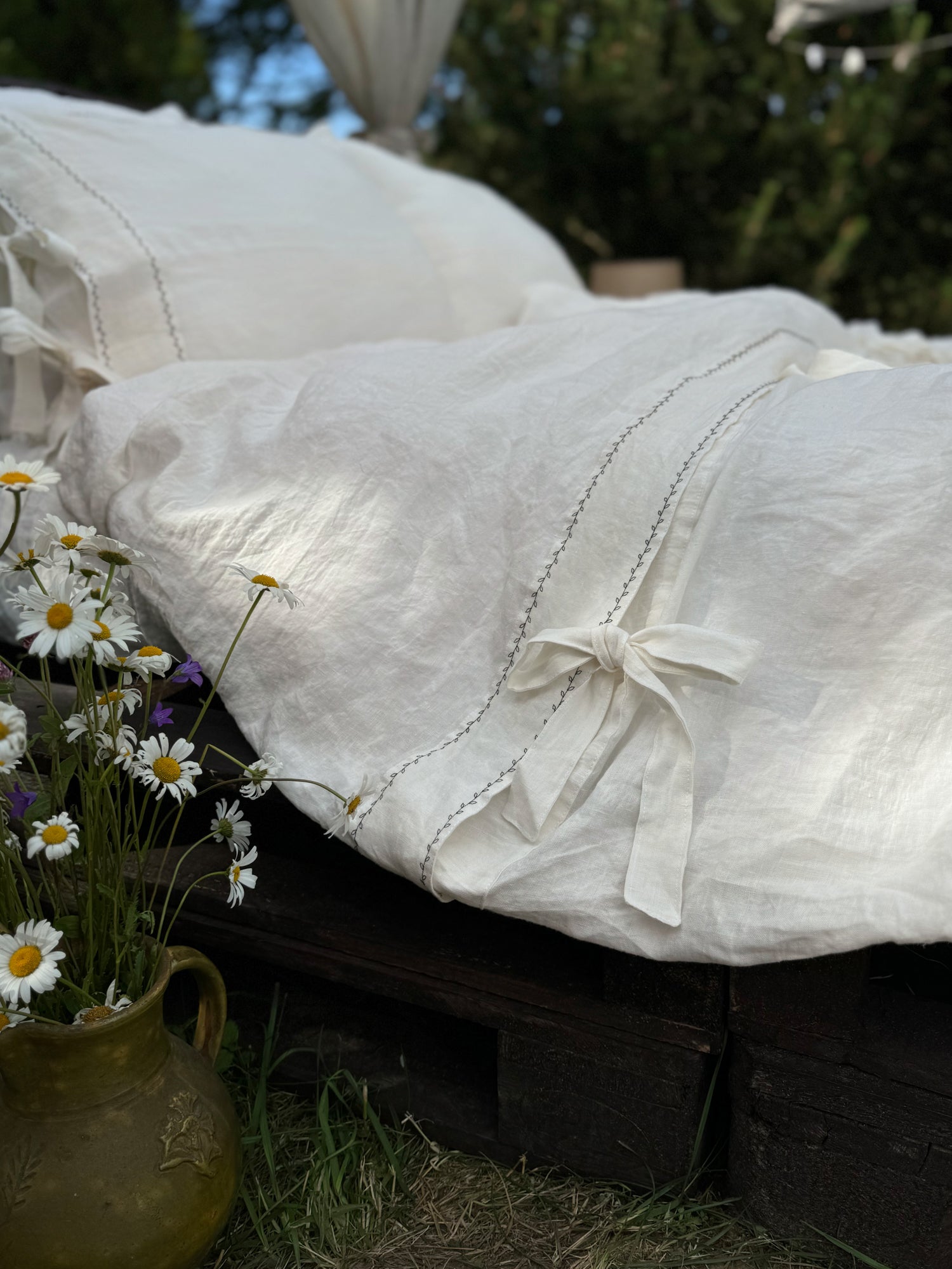 Black embroidered linen bedding set with pillowcases, UK size coordinated look