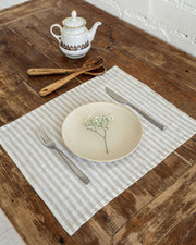 Linen placemat 35x45 cm, front view, natural tone