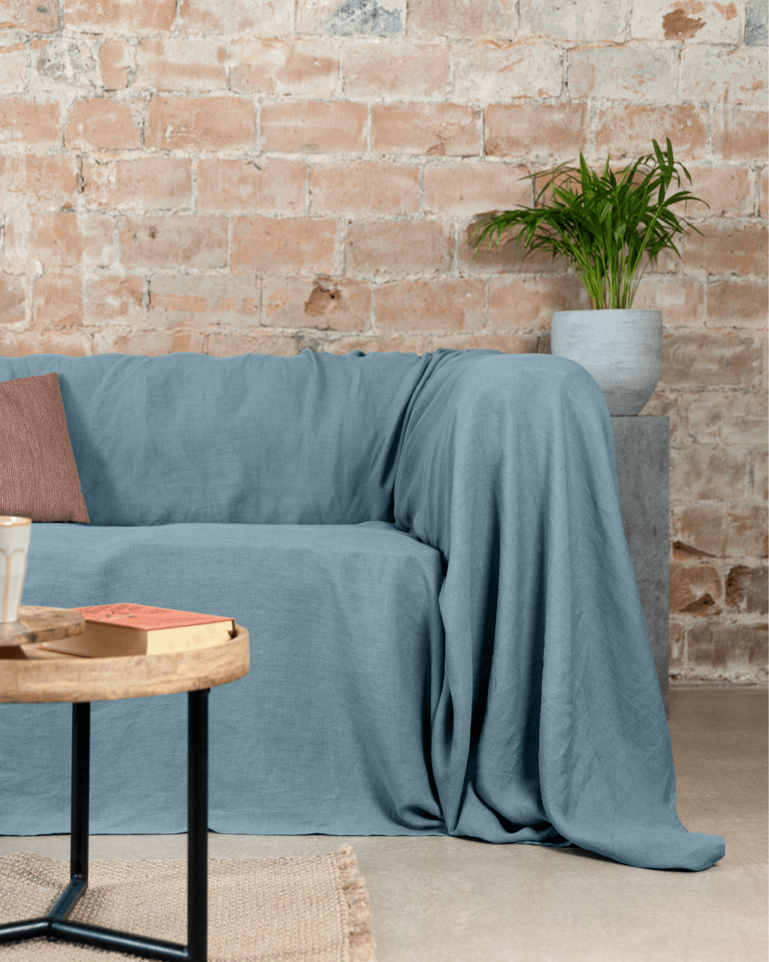 Gray blue linen furniture cover, front view, 175 g/m²