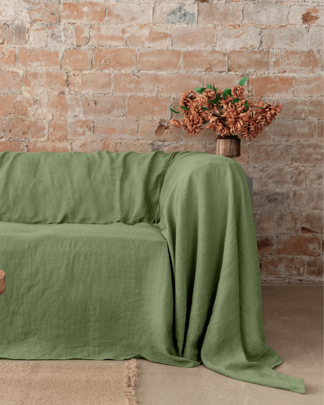 Khaki green linen couch cover seamless, front view, 175 g/m²
