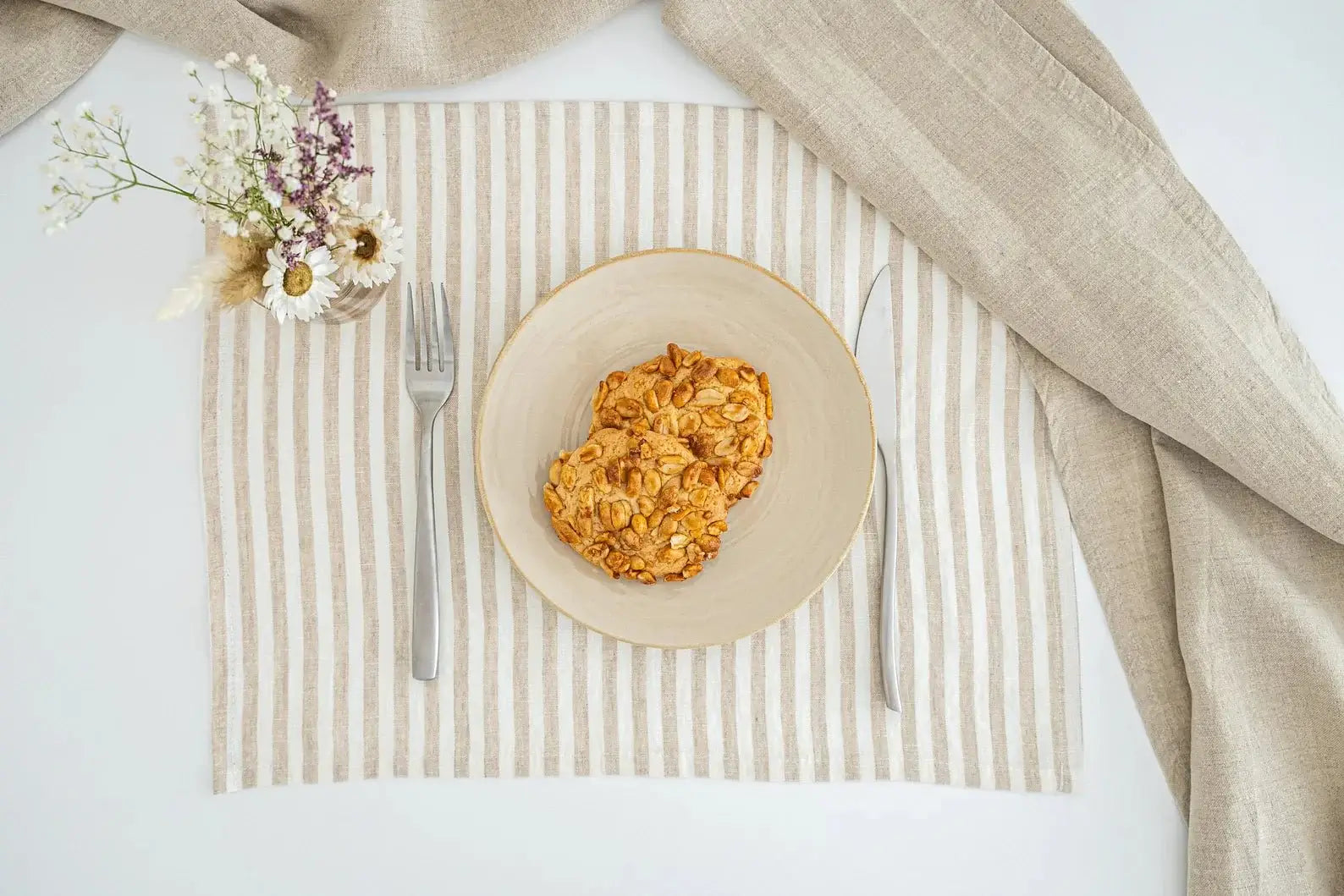 Linen placemat in striped natural, lifestyle table styling photo